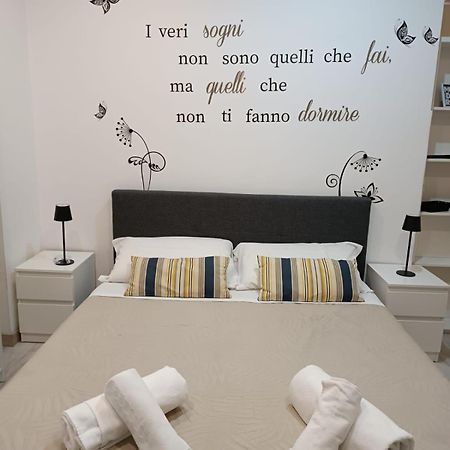 Studio Metro Bologna Róma Kültér fotó