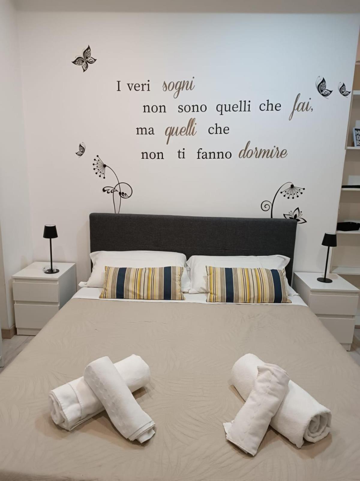 Studio Metro Bologna Róma Kültér fotó